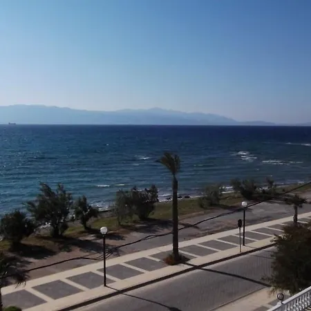 دابليو إيه تشيشمي فارم هوتل بيتش ريزورت آند سبا 3*