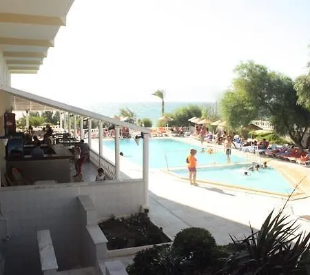 Wa Farm & 4* Çeşme