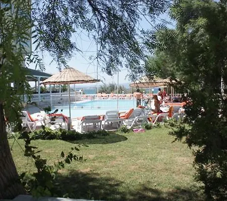 Ξενοδοχείο Wa Farm & 4*